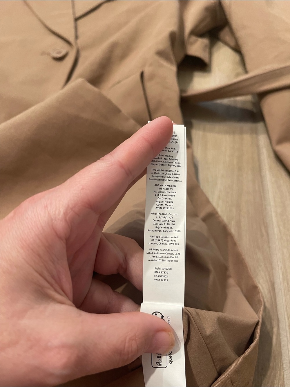 Alo Yoga Prime Trench Coat Jacket Toasted Almond Sz S 4-6 W4620R - Picture 16 of 16